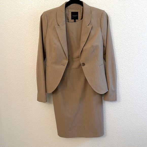 The Limited  Dress with matching blazer The limited collection  size 2 - Picture 3 of 8